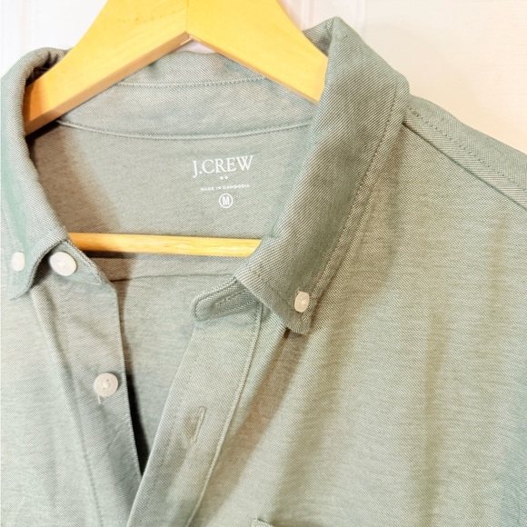 J. Crew Green Casual Button Down Shirt Classic Collar - Picture 2 of 3